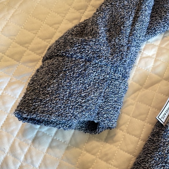 University of MS_Ole Miss_PHI MU pullover - Picture 7 of 8